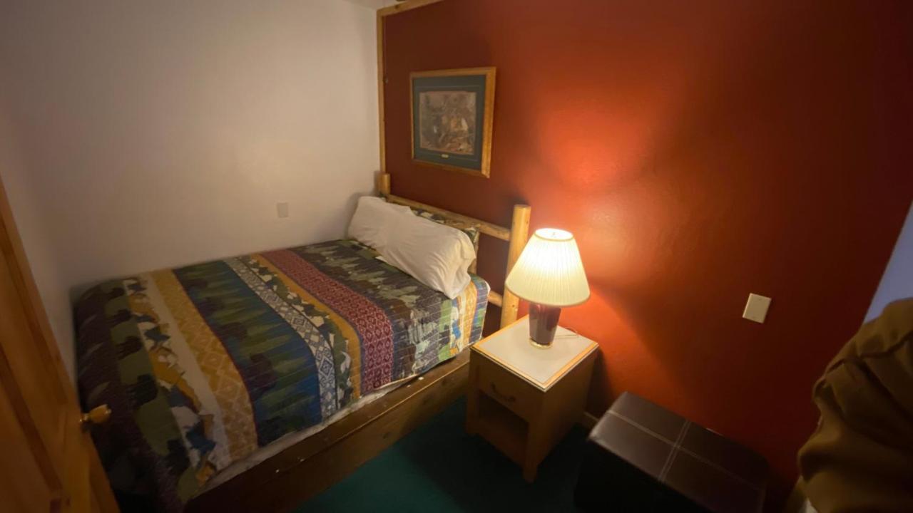 Fawndale Lodge Shasta Lake Bagian luar foto